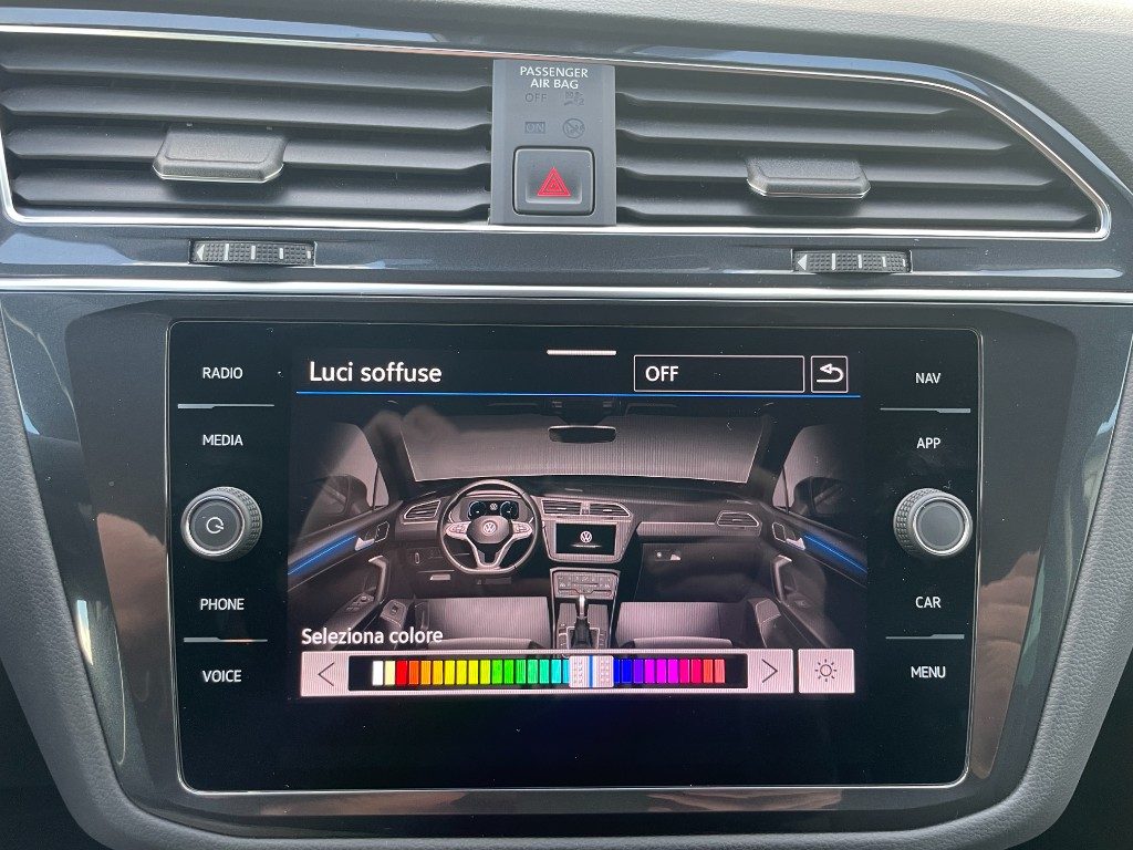 VOLKSWAGEN Tiguan 1.5 TSI 150 CV DSG ACT Life+LUCI AMBIENT - 12