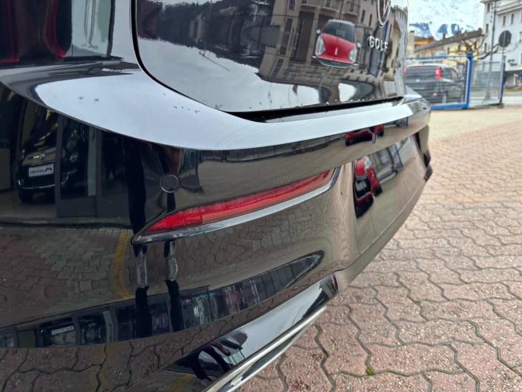 VOLKSWAGEN Golf 1.5 TSI 150CV ACT R-Line *Navi*Sensori - 3