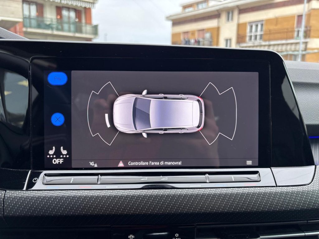 VOLKSWAGEN Golf 1.5 TSI 150CV ACT R-Line *Navi*Sensori - 17