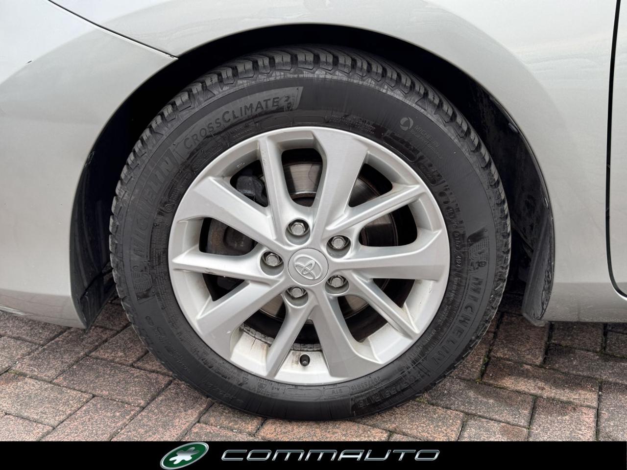 TOYOTA Auris 2.0 D-4D Lounge - 7