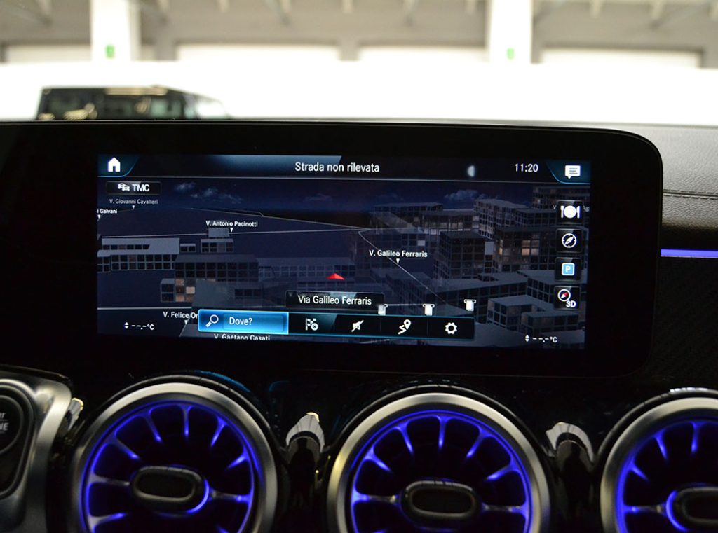 MERCEDES-BENZ GLB 200 d Automatic 4Matic Premium Amg Iva Esposta ** - 8