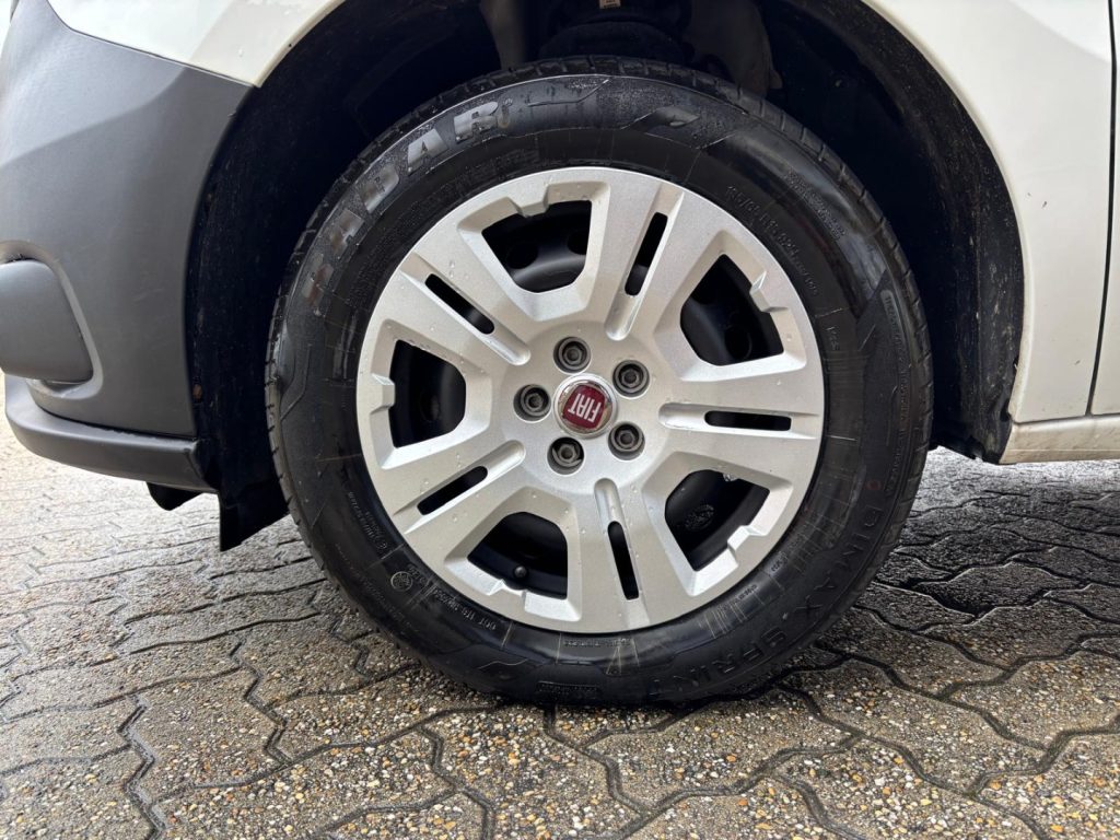 FIAT Doblo 1.6 JTDM 105CV 3 POSTI Portellone Post. Vetro - 14