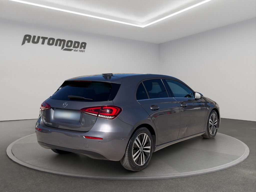 MERCEDES-BENZ A 180 d Automatic Business - 4
