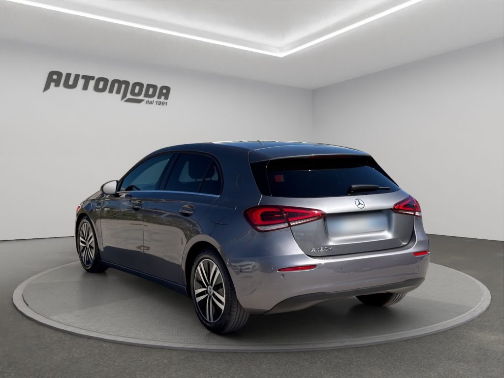 MERCEDES-BENZ A 180 d Automatic Business - 6
