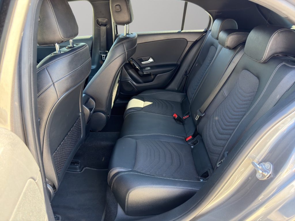 MERCEDES-BENZ A 180 d Automatic Business - 8