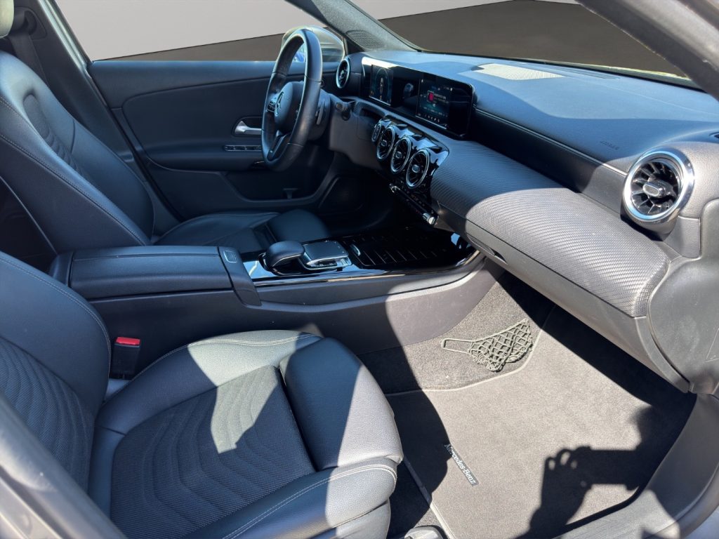 MERCEDES-BENZ A 180 d Automatic Business - 9