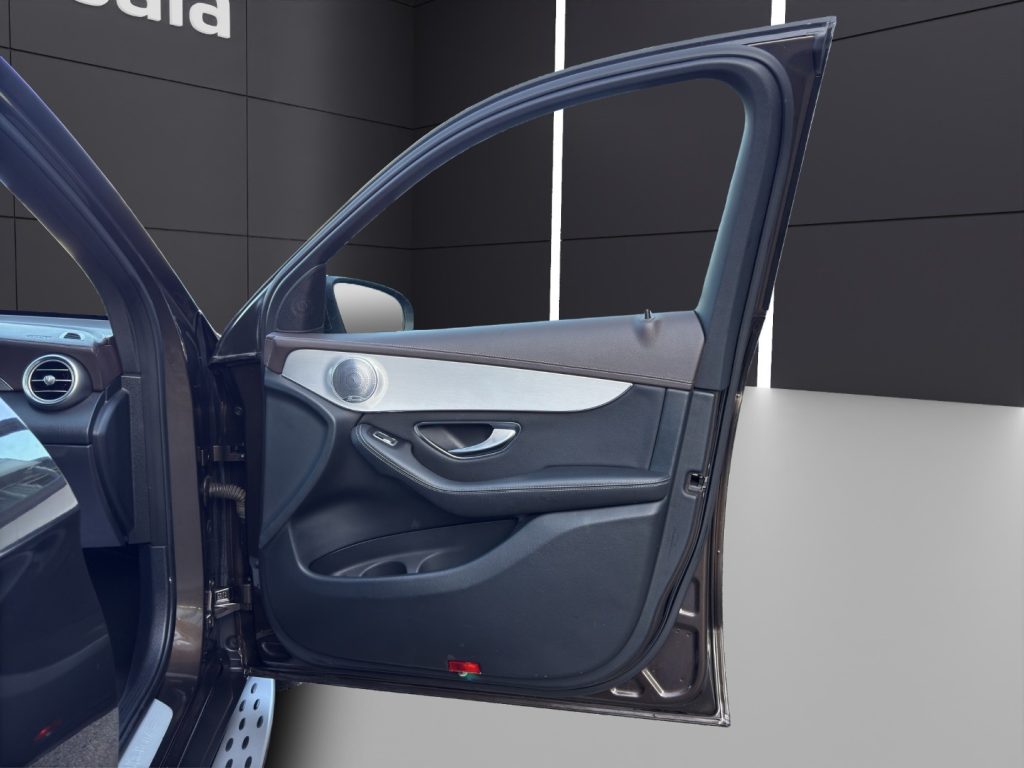 MERCEDES-BENZ GLC 250 d 4Matic Sport - 17