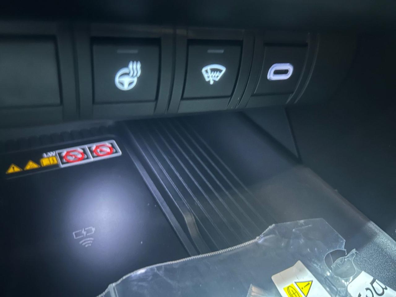 TOYOTA C-HR 2.0 PHEV E-CVT Trend - 17