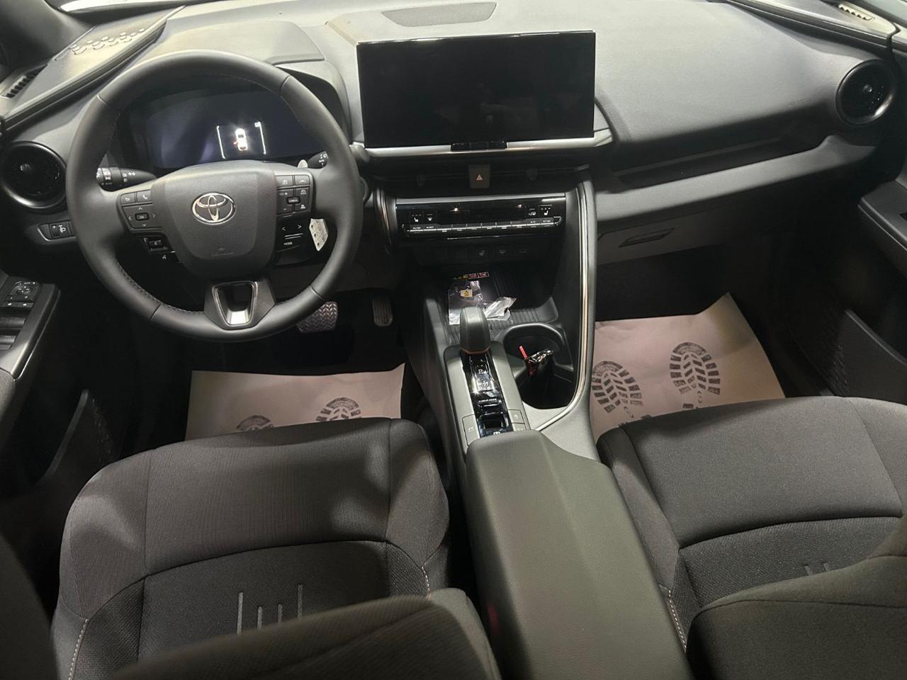 TOYOTA C-HR 2.0 PHEV E-CVT Trend - 5