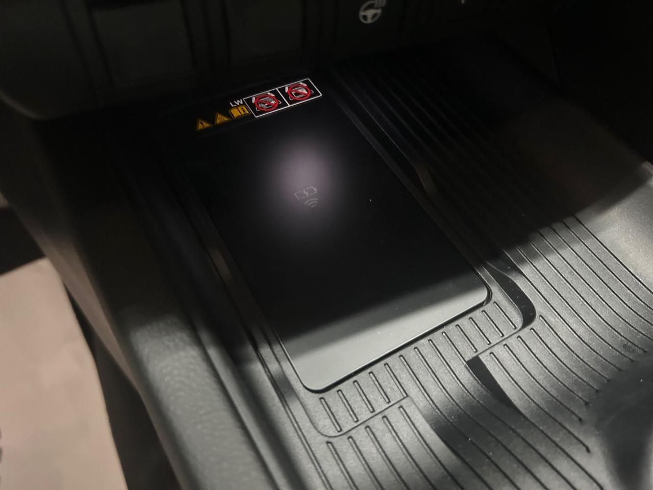 TOYOTA C-HR 2.0 PHEV E-CVT Trend - 13