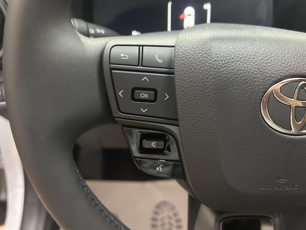 TOYOTA C-HR 2.0 PHEV E-CVT Trend - 7