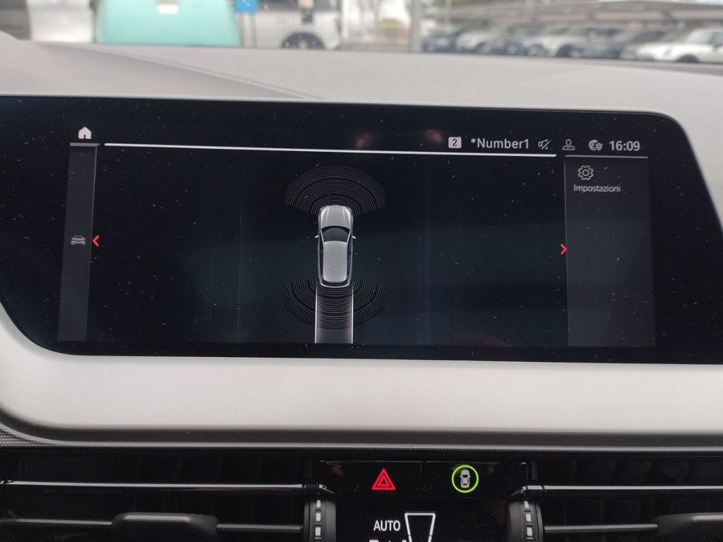 BMW 118 d 5p. Advantage Aut. + Tetto apr. - 15