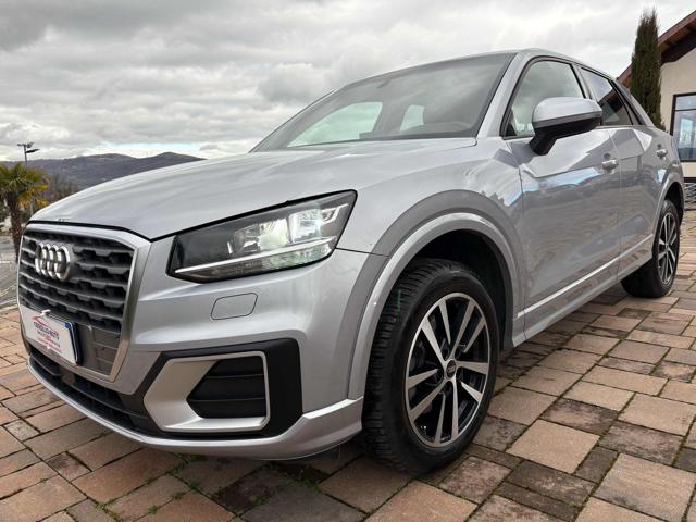 AUDI Q2 Argento metallizzato