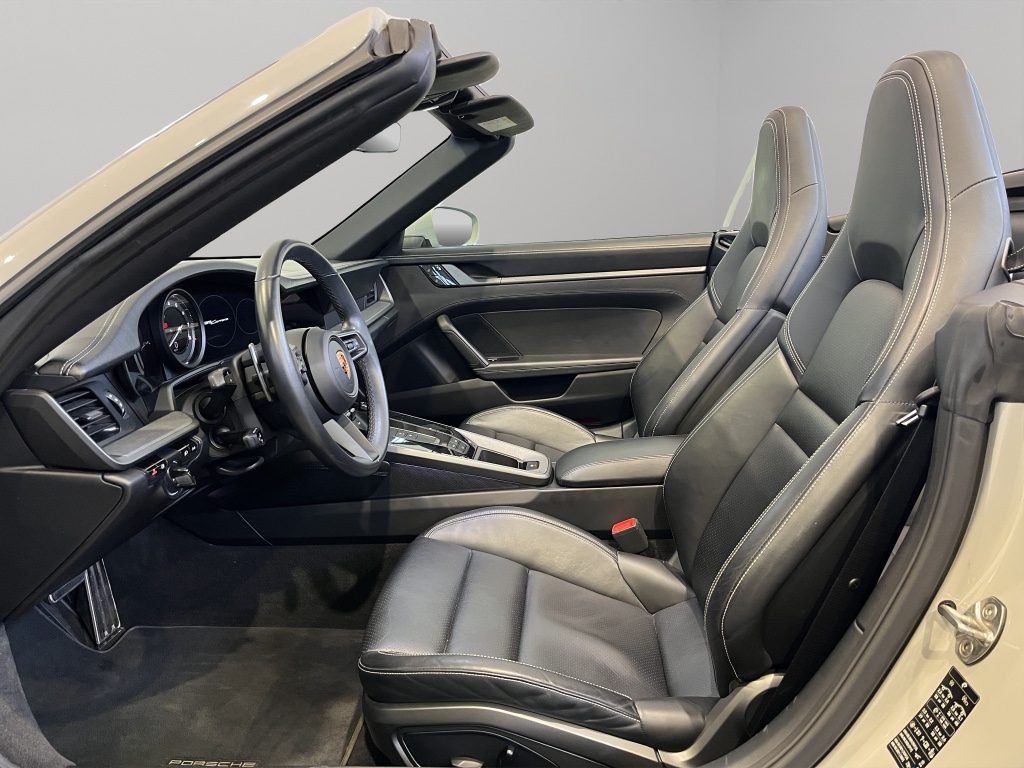 PORSCHE 911 992 CABRIO - 7