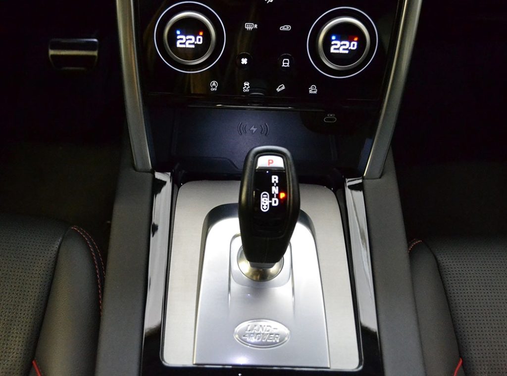 LAND ROVER Discovery Sport 2.0 Si4 200 CV AWD Auto R-Dynamic S Black ** - 9