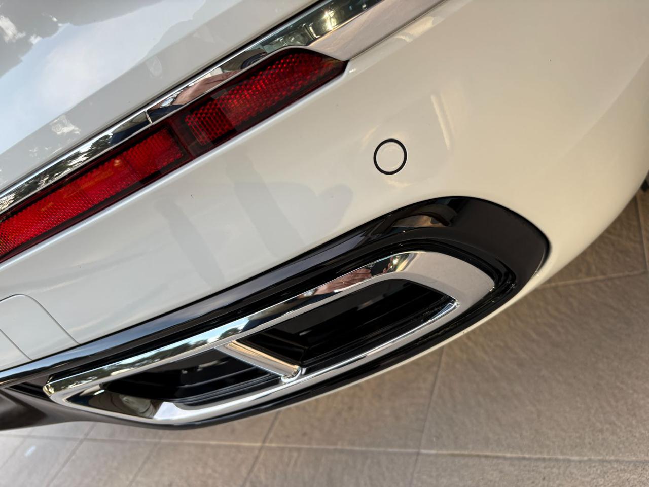 VOLKSWAGEN Tiguan 2.0 TDI 150 CV SCR DSG R-Line LUCI AMBIENTE - 37