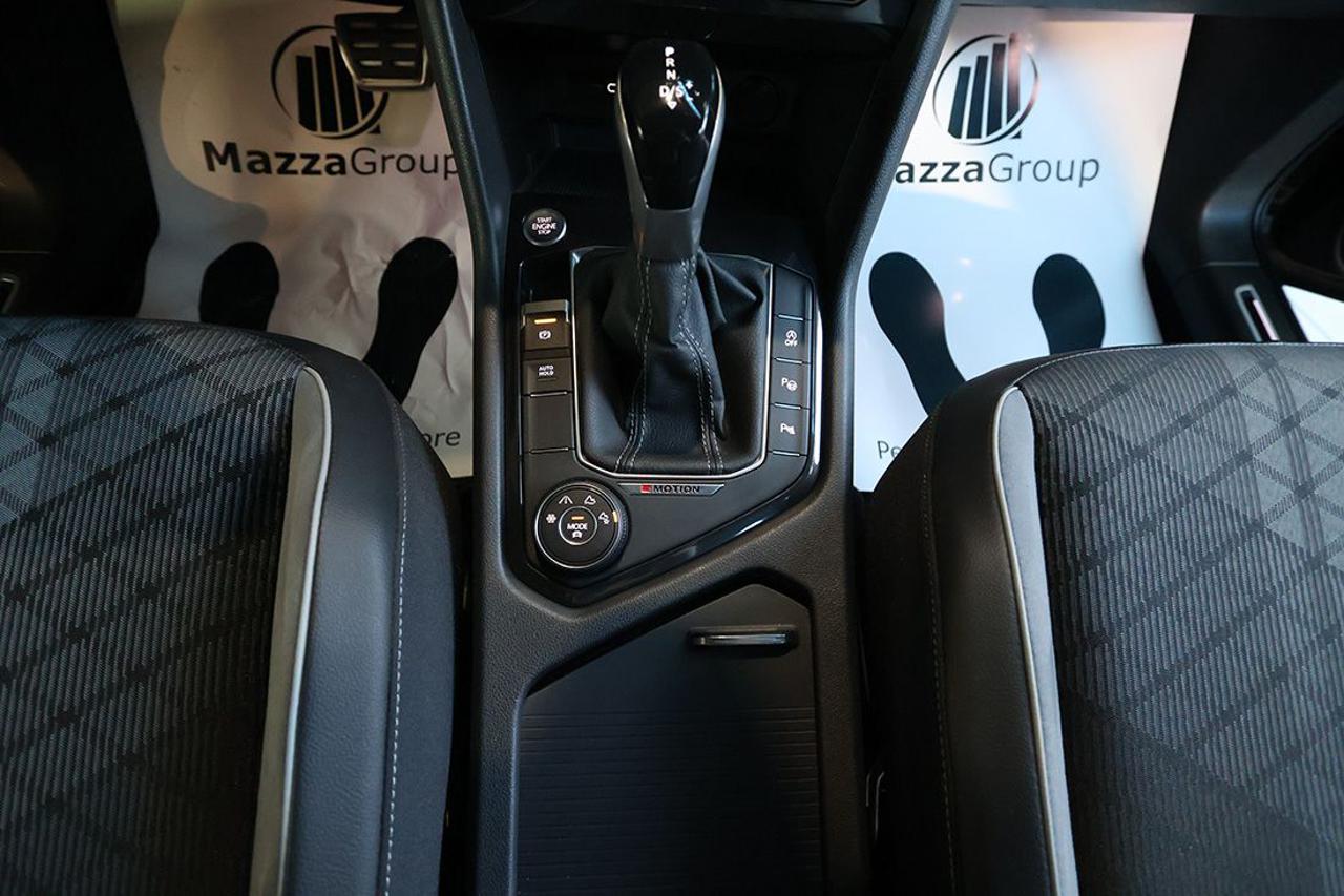 VOLKSWAGEN Tiguan 2.0 TDI 150cv SCR DSG 4Motion R-Line - 36