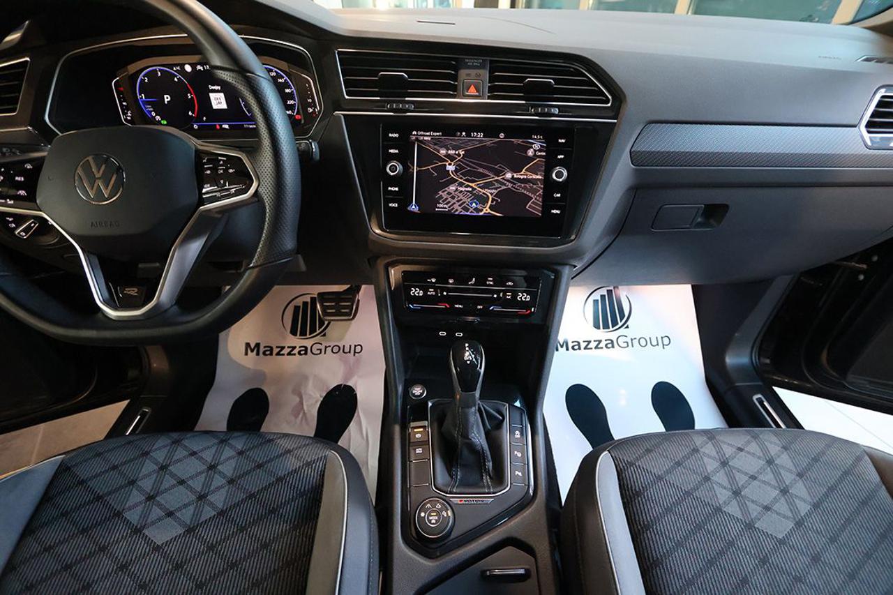 VOLKSWAGEN Tiguan 2.0 TDI 150cv SCR DSG 4Motion R-Line - 34