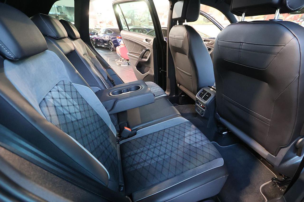 VOLKSWAGEN Tiguan 2.0 TDI 150cv SCR DSG 4Motion R-Line - 19