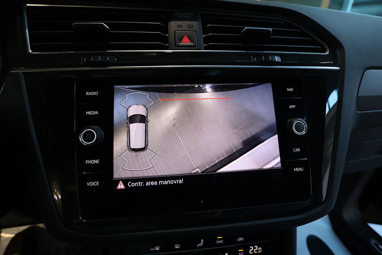 VOLKSWAGEN Tiguan 2.0 TDI 150cv SCR DSG 4Motion R-Line - 26