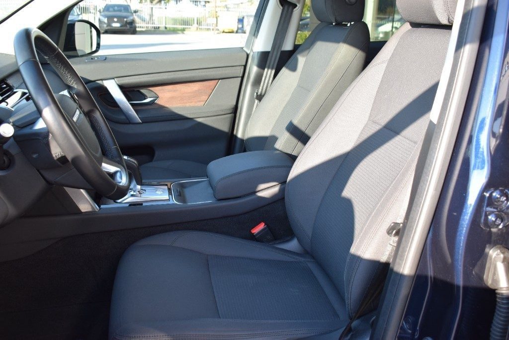 LAND ROVER Discovery Sport 2.0D I4-150 CV AWD AUTO CON GANCIO TRAINO - 16