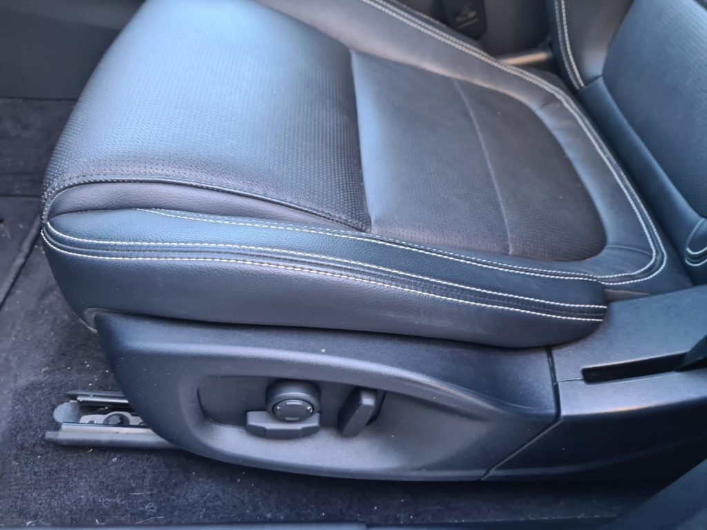 JAGUAR E-Pace E-Pace 2.0 I4 249 CV AWD Auto R-Dynamic S Black Ed - 18