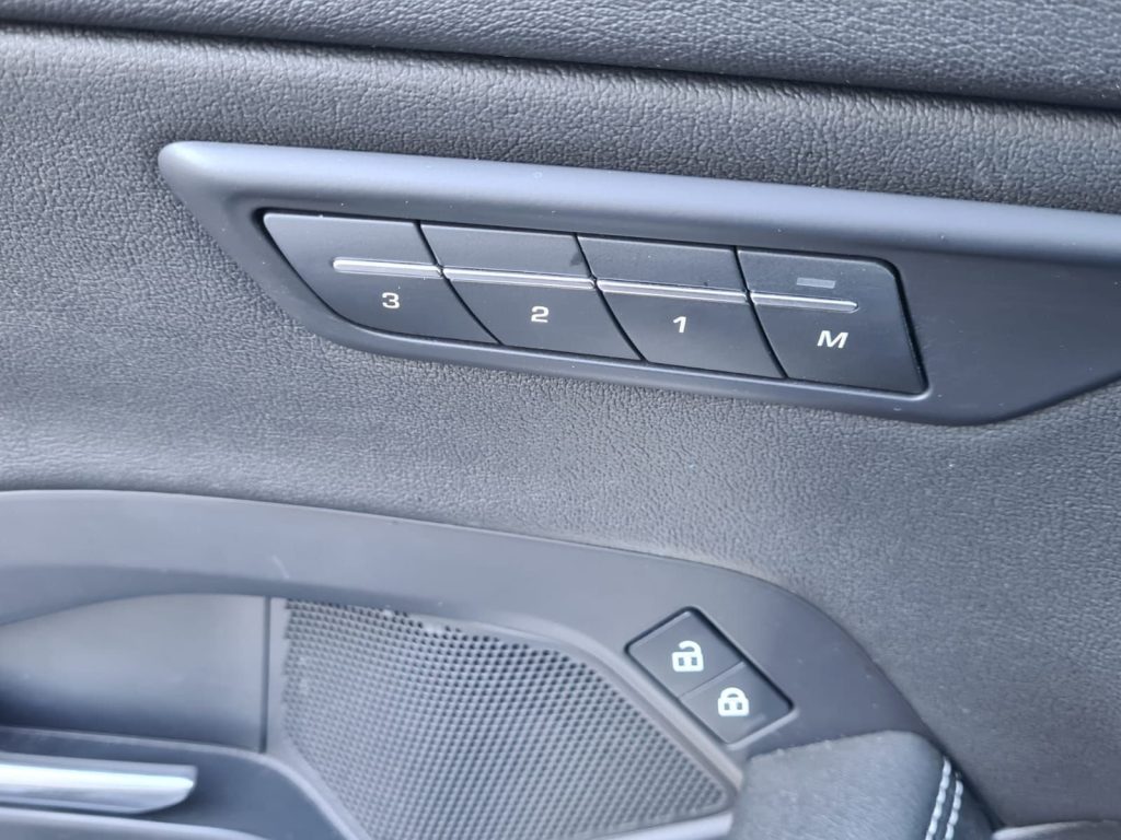 JAGUAR E-Pace E-Pace 2.0 I4 249 CV AWD Auto R-Dynamic S Black Ed - 27