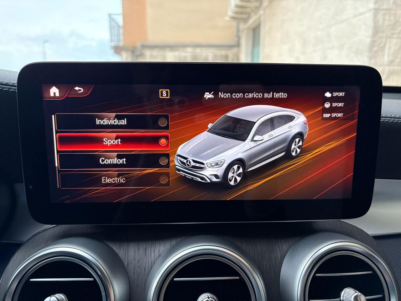 MERCEDES-BENZ GLC 300 de 4Matic Plug-in hybrid Coupé Premium Plus. - 40