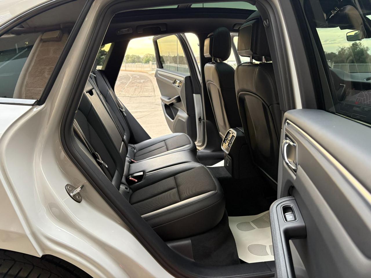 PORSCHE Macan 2.0 TETTO APR/PAN-CERCHI DA 21 - 14