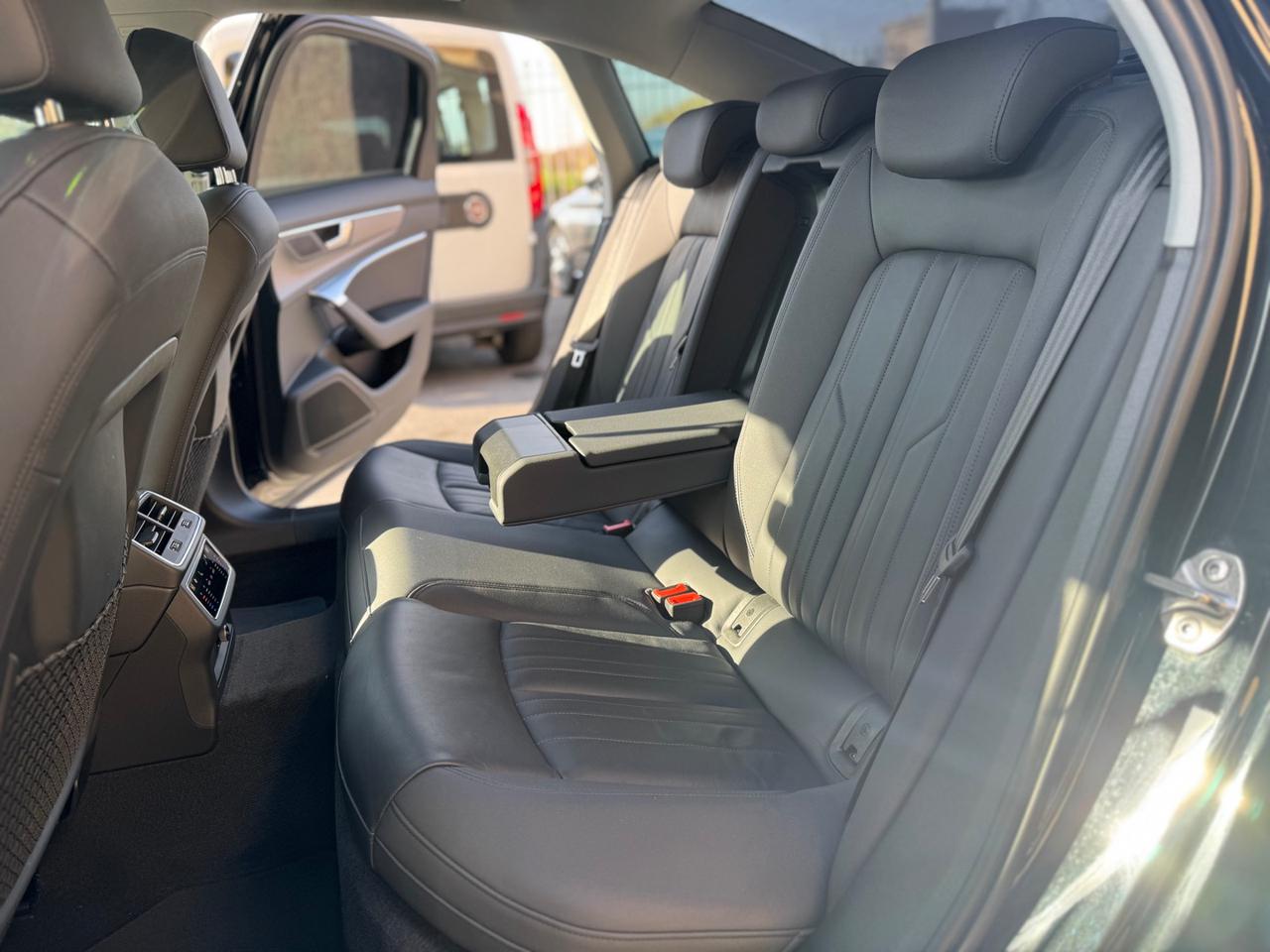 AUDI A6 50 2.0 TFSI e quattro ultra S tronic Business - 8