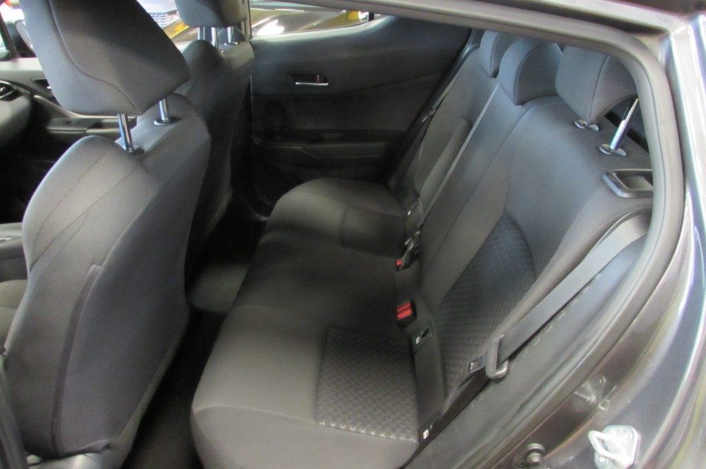 TOYOTA C-HR 1.8 Hybrid E-CVT Business - 7