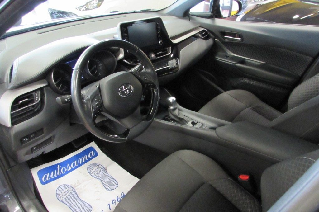 TOYOTA C-HR 1.8 Hybrid E-CVT Business - 8