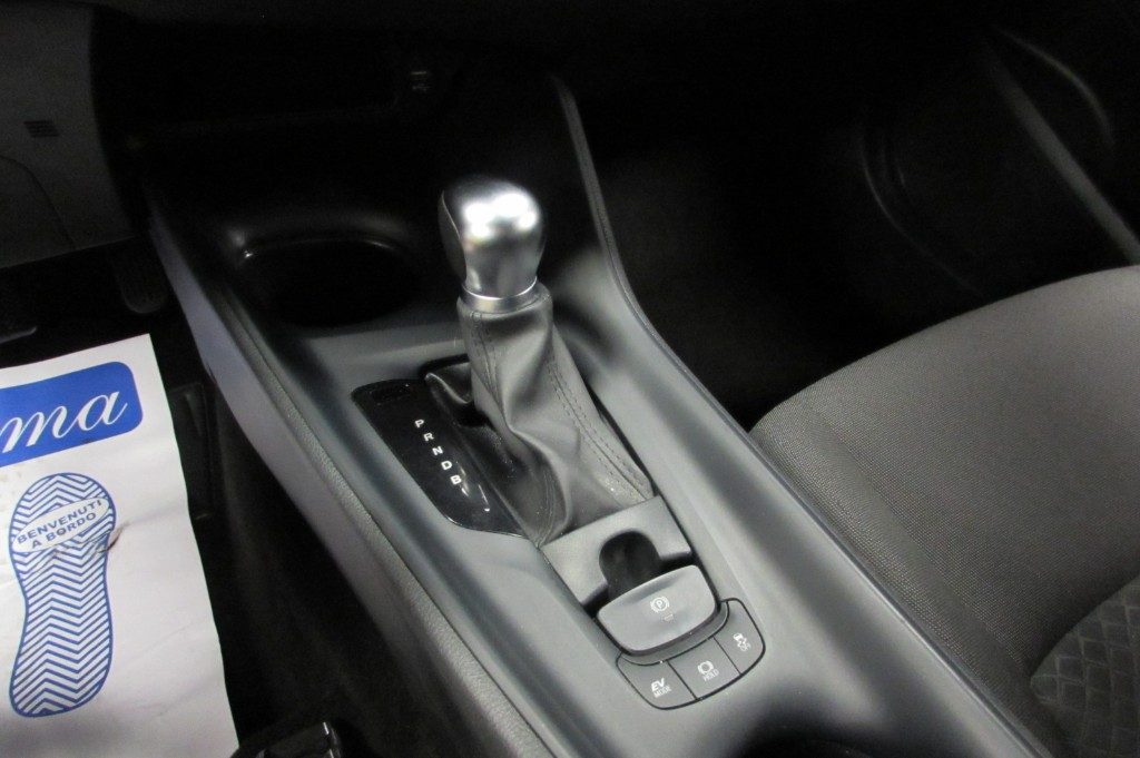 TOYOTA C-HR 1.8 Hybrid E-CVT Business - 11