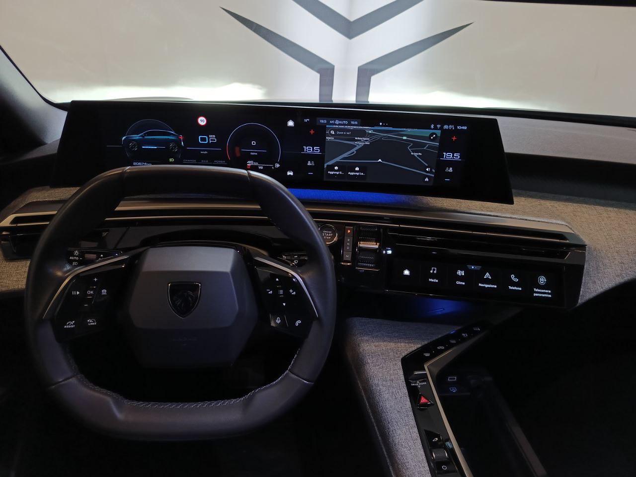 PEUGEOT 3008 Hybrid 136 e-DCS6 Allure - 11