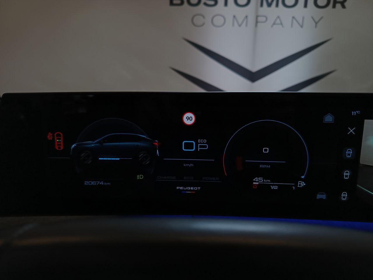 PEUGEOT 3008 Hybrid 136 e-DCS6 Allure - 12