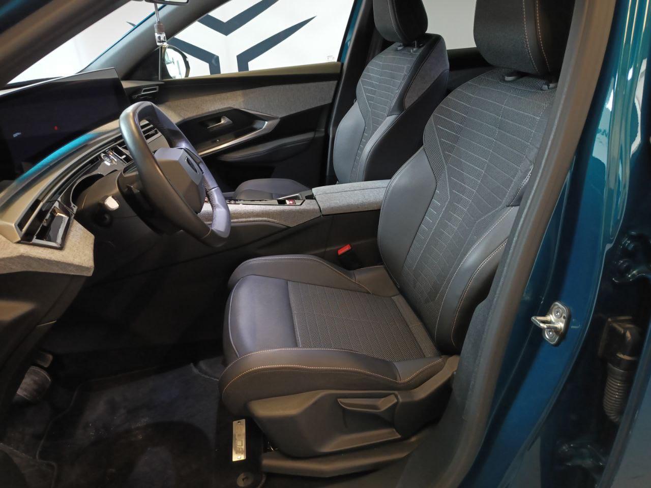 PEUGEOT 3008 Hybrid 136 e-DCS6 Allure - 8