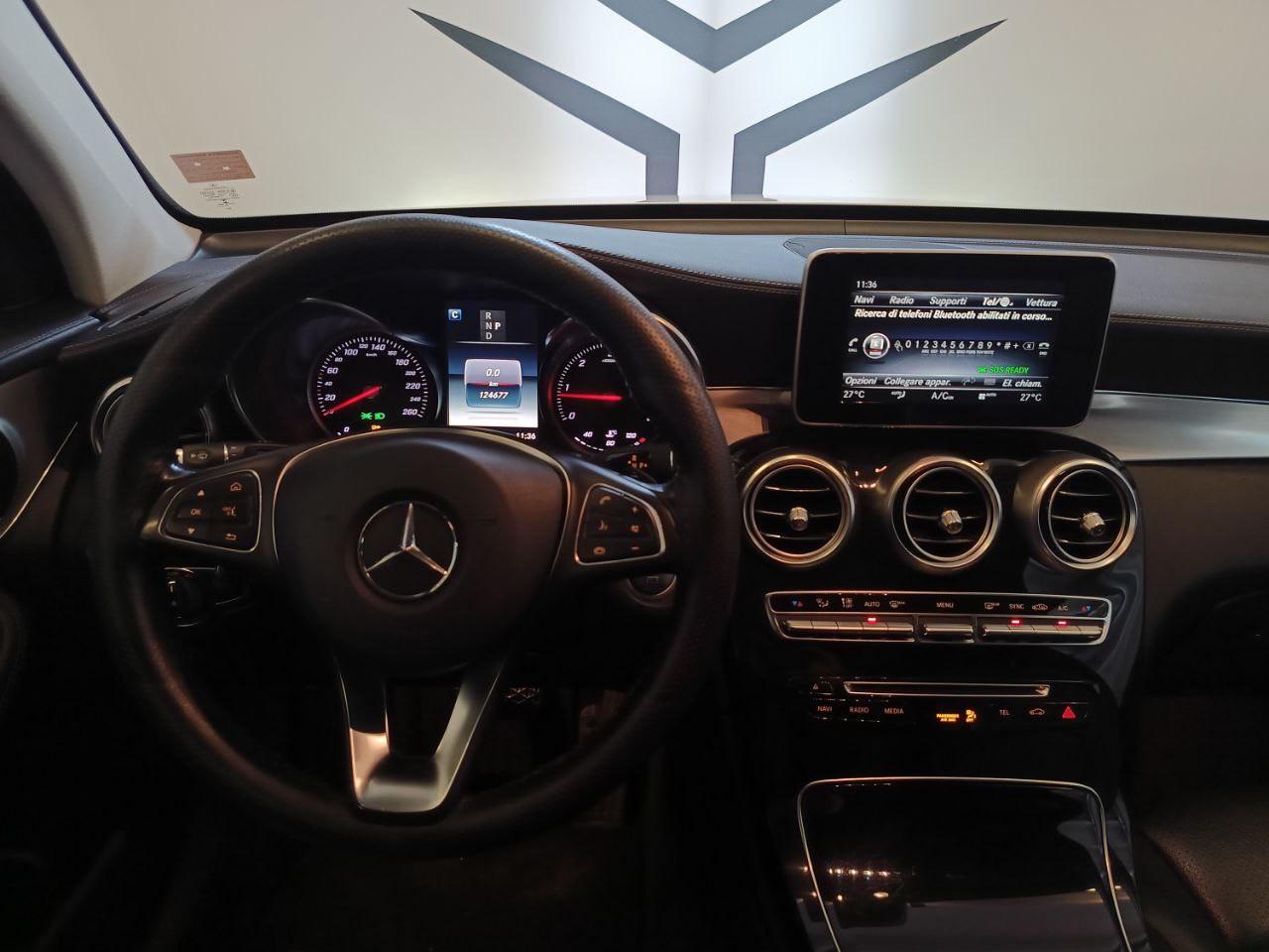 MERCEDES-BENZ GLC 250 d 4Matic Sport - 11