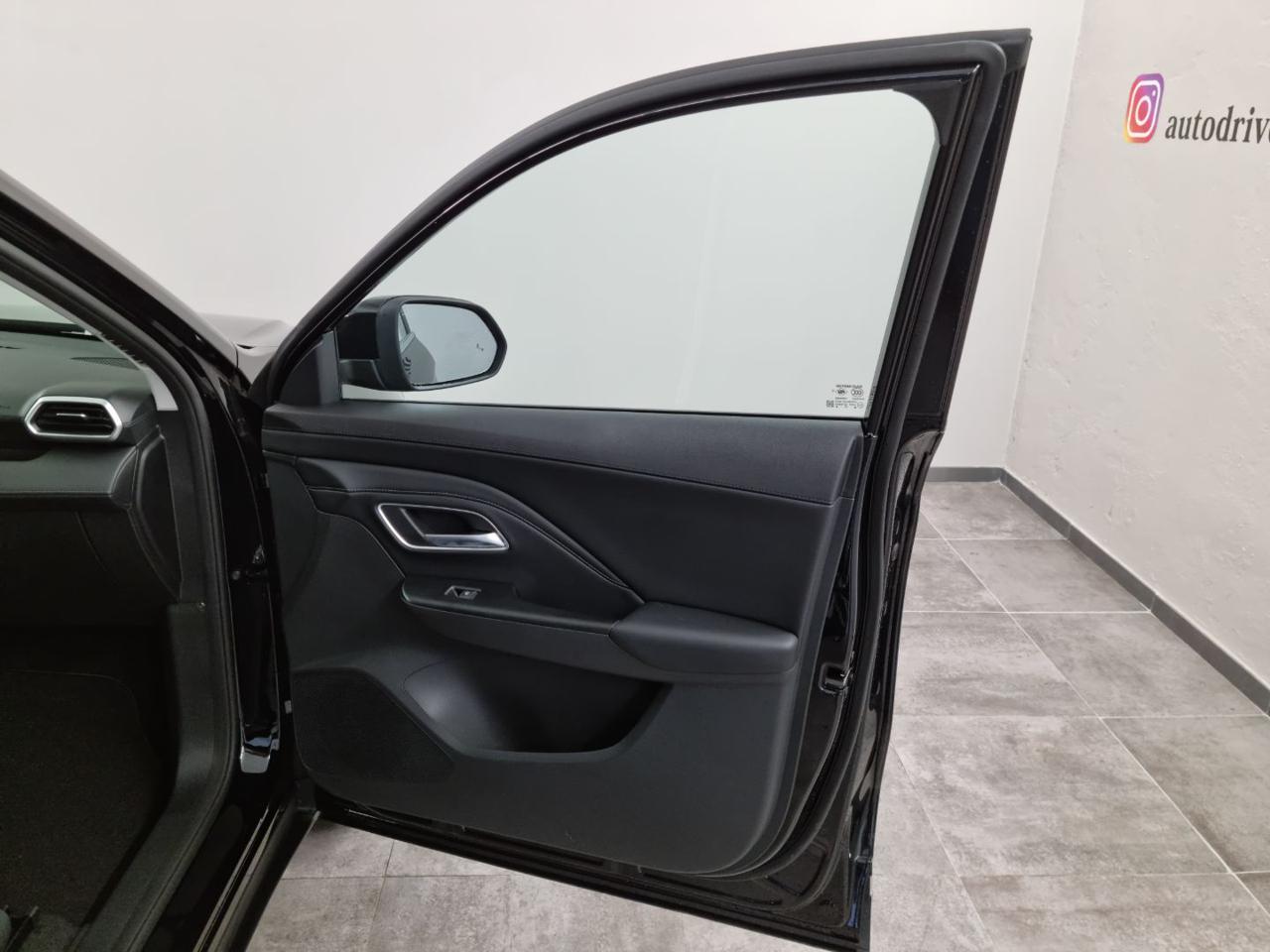 MG ZS 1.5 Hybrid+ Luxury - 28