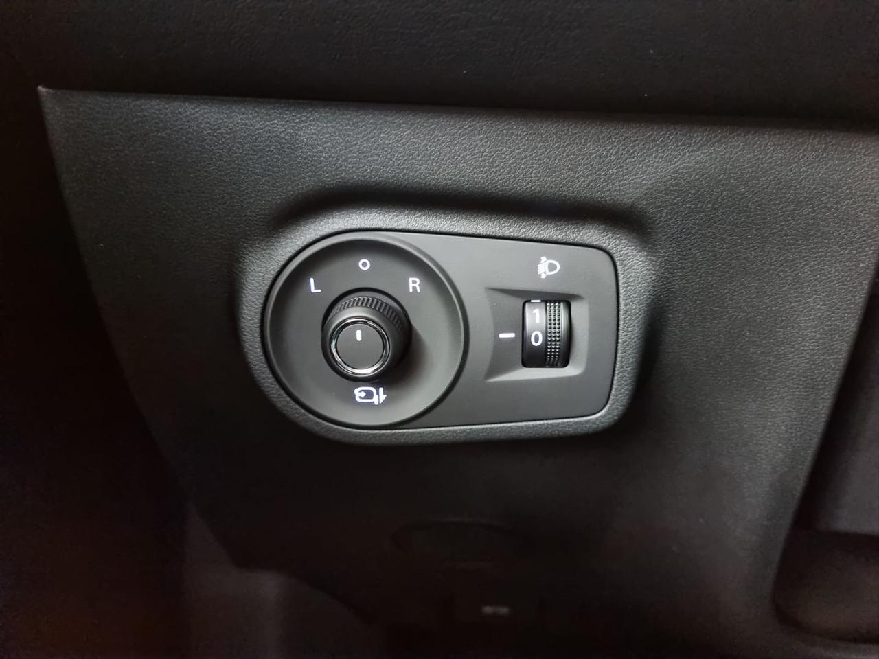 MG ZS 1.5 Hybrid+ Luxury - 29