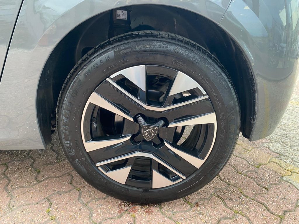 PEUGEOT 208 101cv Allure FARI FULL LED DISPLAY 10 LEGA - 4