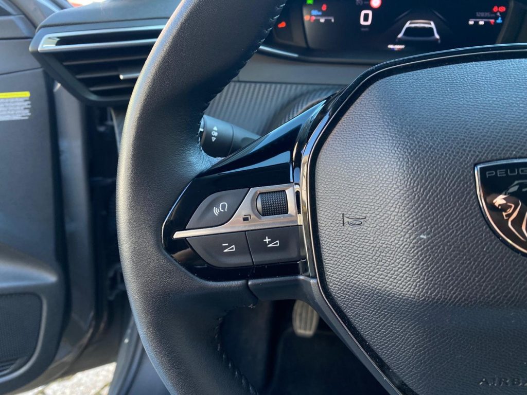 PEUGEOT 208 101cv Allure FARI FULL LED DISPLAY 10 LEGA - 19