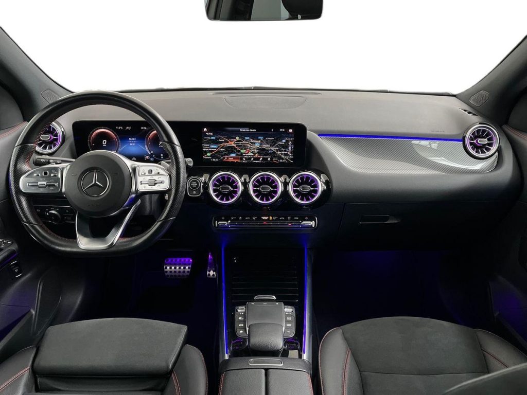 MERCEDES-BENZ GLA 200 d 4matic Premium GANCIO TRAINO - 9