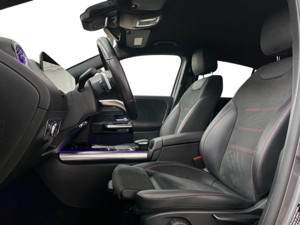 MERCEDES-BENZ GLA 200 d 4matic Premium GANCIO TRAINO - 10