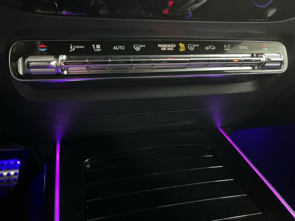 MERCEDES-BENZ GLA 200 d 4matic Premium GANCIO TRAINO - 14