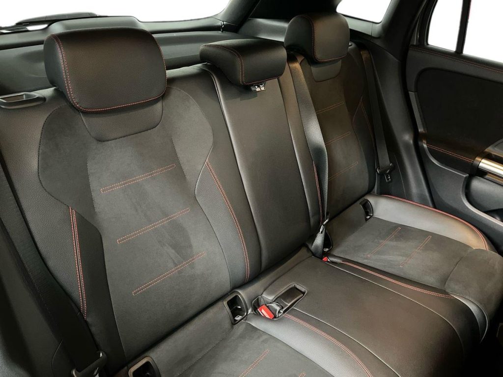 MERCEDES-BENZ GLA 200 d 4matic Premium GANCIO TRAINO - 15