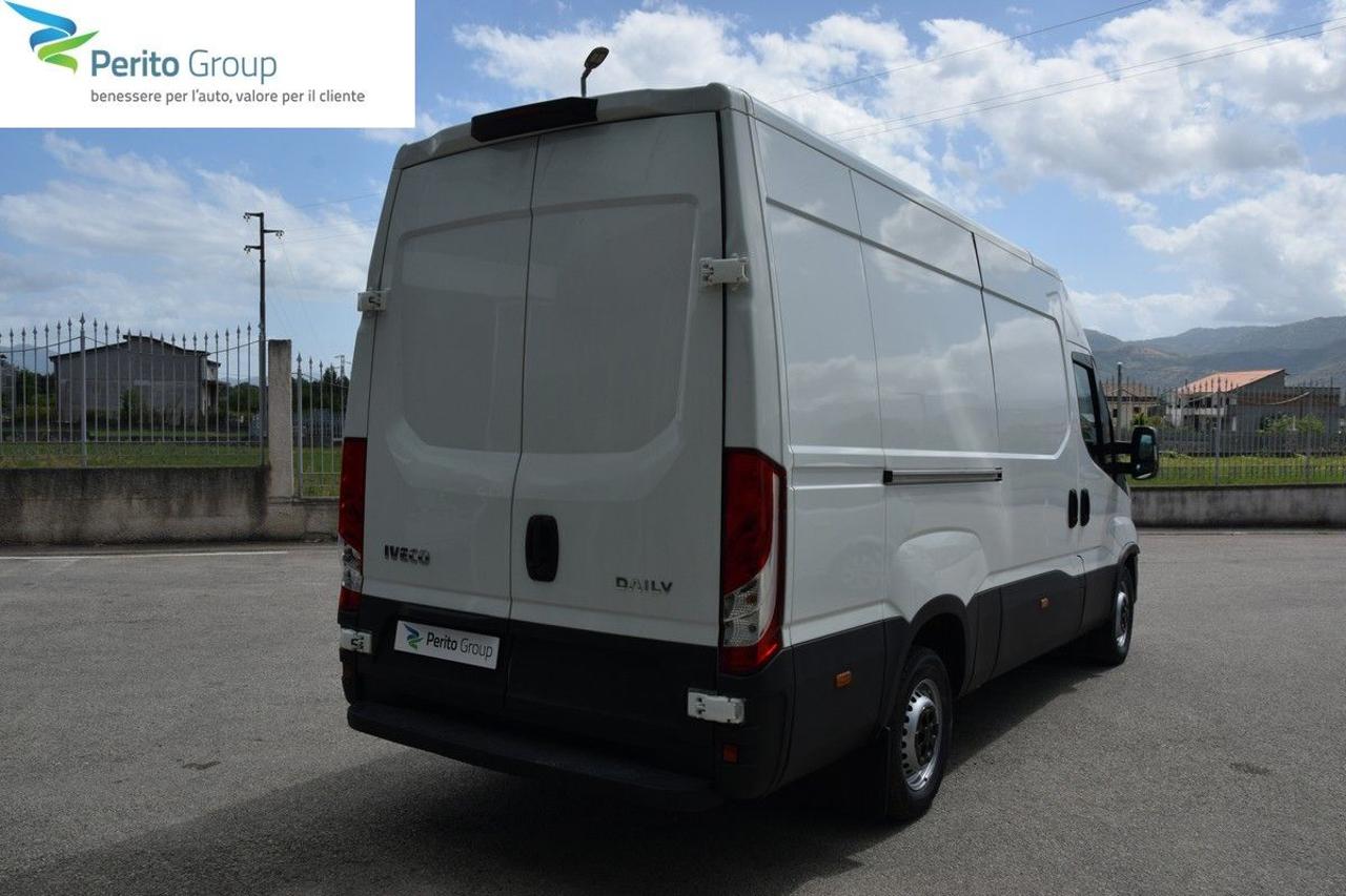 IVECO Daily 35S16V 2.3 HPT PM-SL-TM Furgone - 3