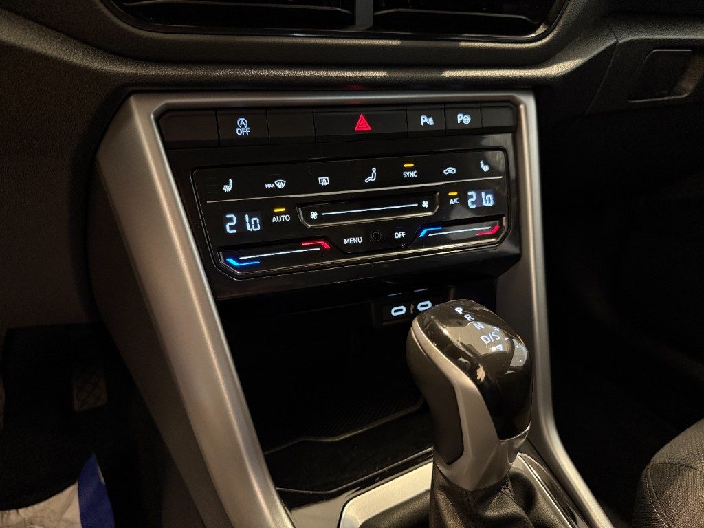 VOLKSWAGEN T-Roc 1.5 TSI DSG Life GANCIO Navi DAB+ Parks Assist LED - 16