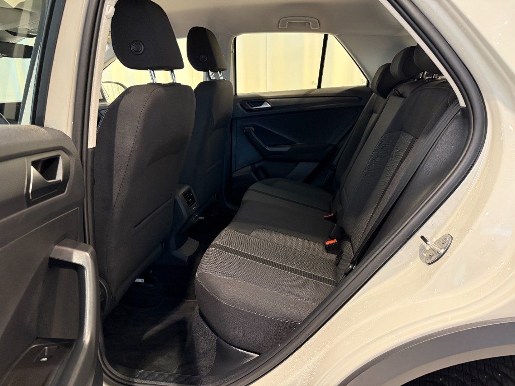 VOLKSWAGEN T-Roc 1.5 TSI DSG Life GANCIO Navi DAB+ Parks Assist LED - 5