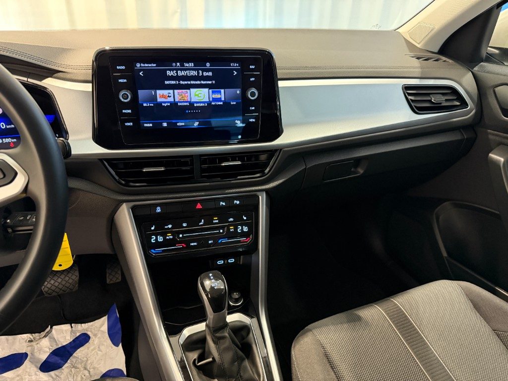 VOLKSWAGEN T-Roc 1.5 TSI DSG Life GANCIO Navi DAB+ Parks Assist LED - 9