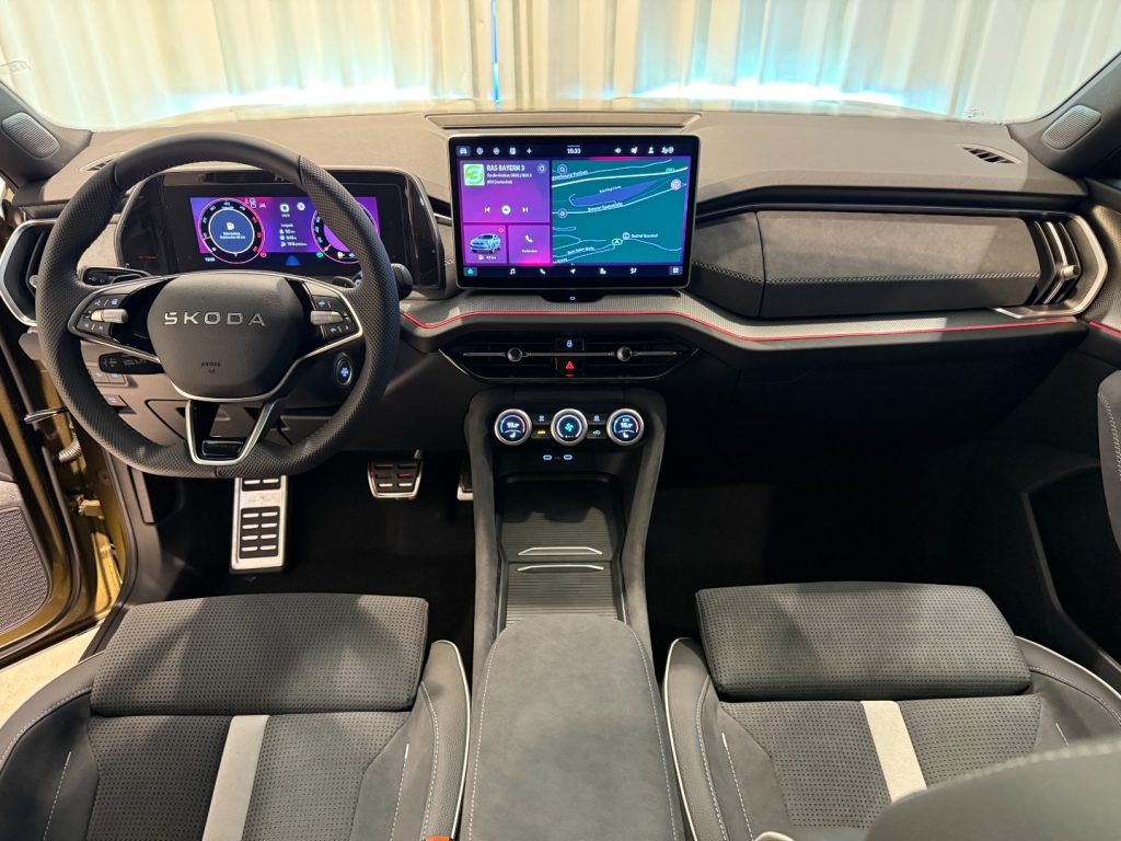 SKODA Kodiaq 2.0 TDI 4x4 DSG Sportline Panorama GANCIO LED Navi - 6